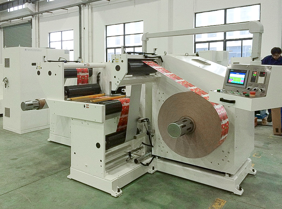 Como as cortadoras de papel evoluíram em termos de manuseio de diversos materiais e espessuras?